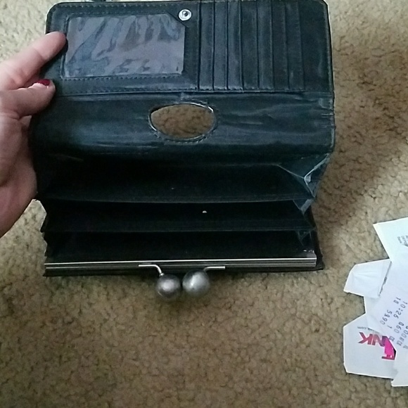 Wallet - Picture 3 of 8